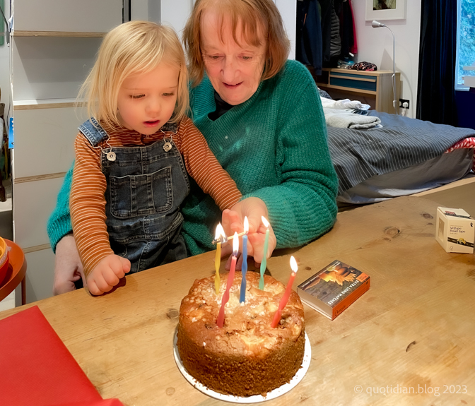 Saturday December 16th (2023) nan's birthday cake (no.2) align=
