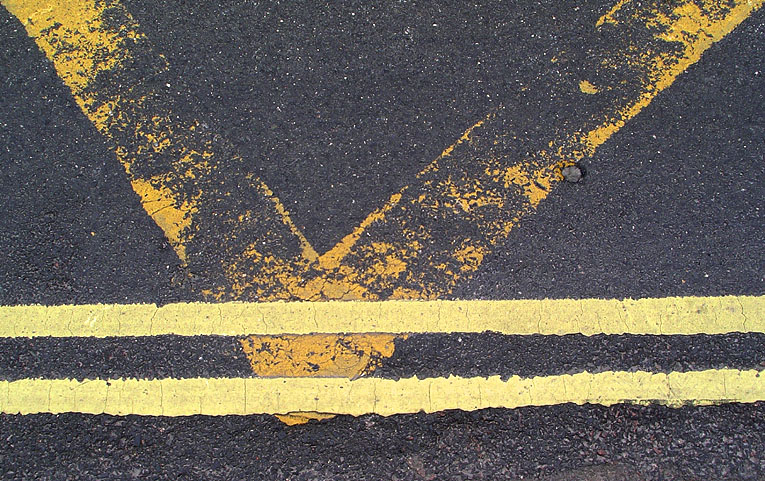 Thursday April 6th (2006) two colours yellow align=