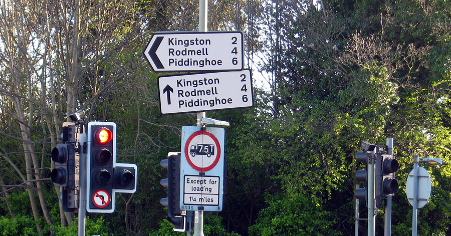 Wednesday April 4th (2007) all roads lead to piddinghoe... align=