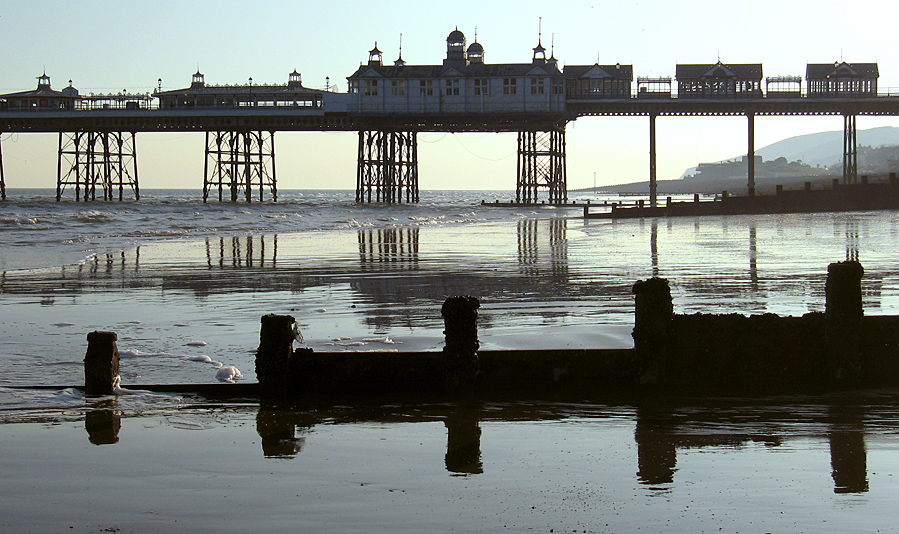 Tuesday February 19th (2008) eastbourne pier align=