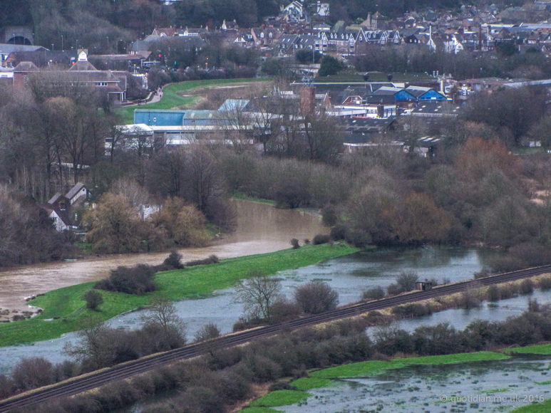 Sunday January 10th (2016) the river is brown, the floods are blue align=