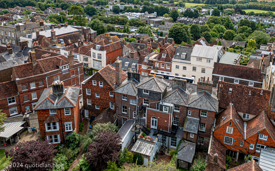 Sunday August 18th (2024) lewes high street align=